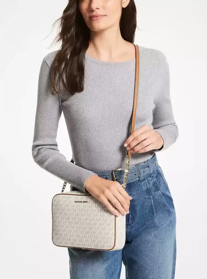 Jet Set Large Logo Crossbody Bag Jet Set Large Logo Crossbody Bag