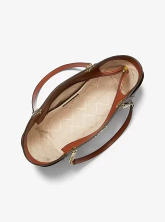 Jet Set Large Signature Logo Shoulder Bag Jet Set Large Signature Logo Shoulder Bag